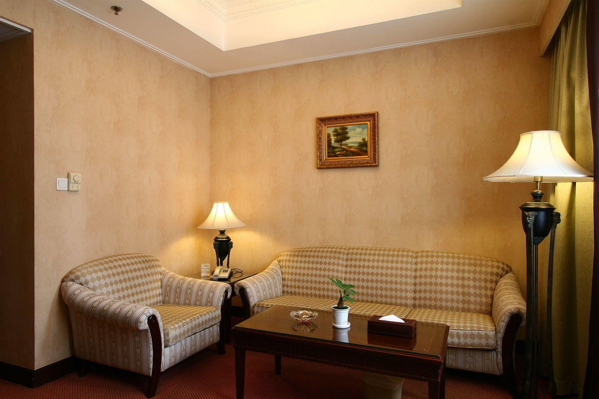 Hotel Grand Palace - Grand Management Group