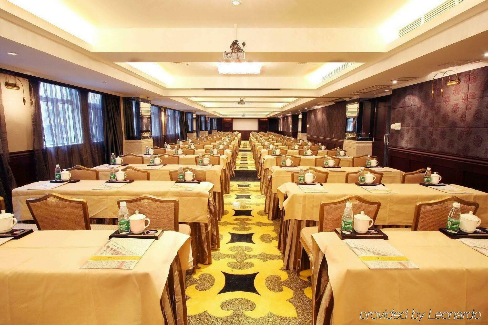 Grand Palace - Grand Management Group 4*