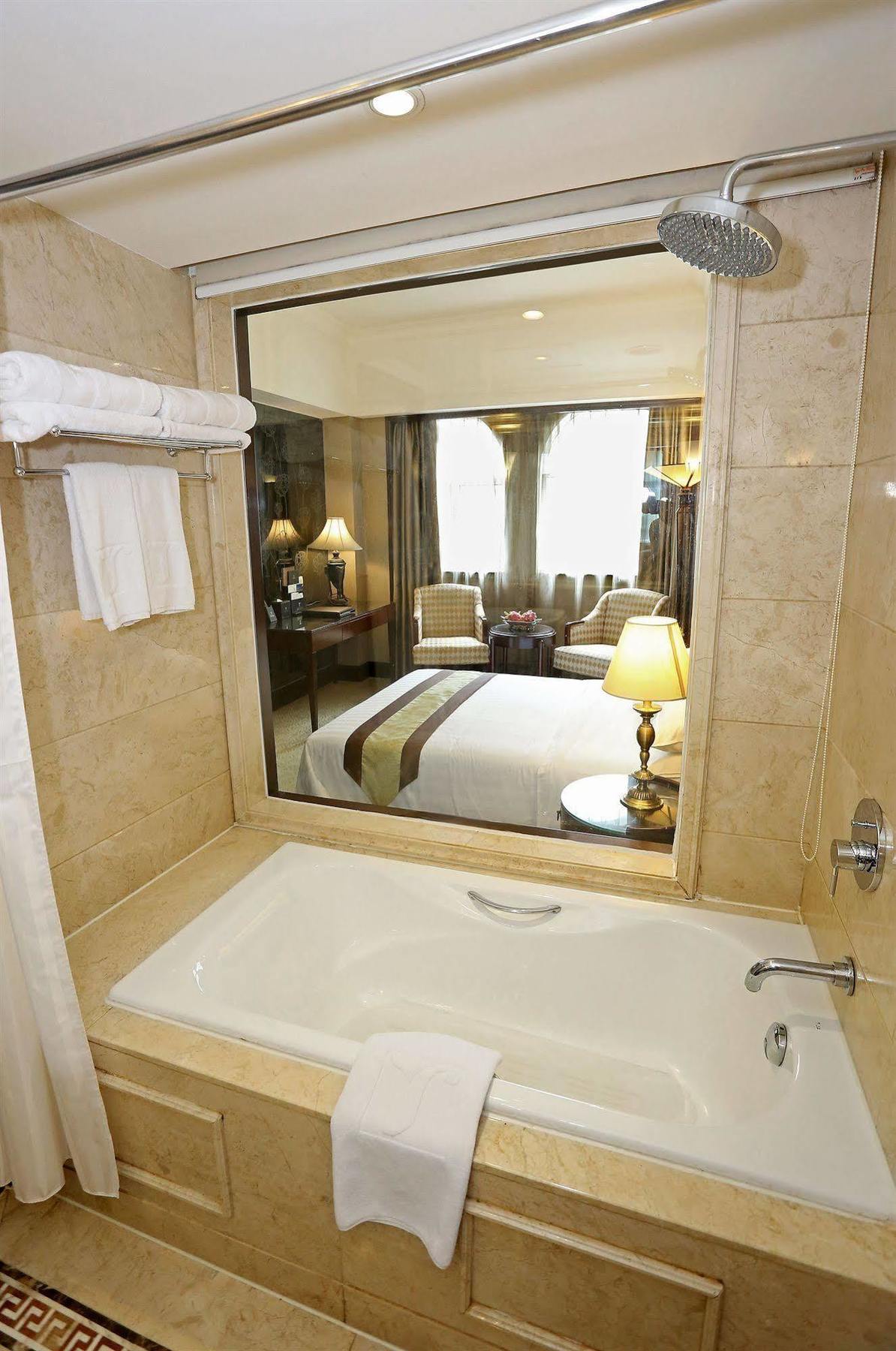 Grand Palace - Grand Management Group Hotel